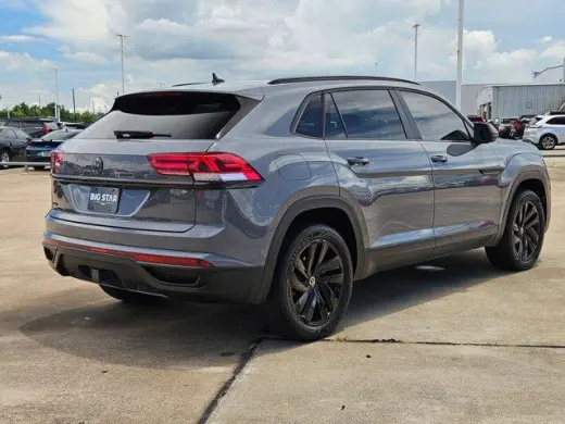 Volkswagen Atlas Cross Sport 2022 V6 SE 4dr SUV w/Technology