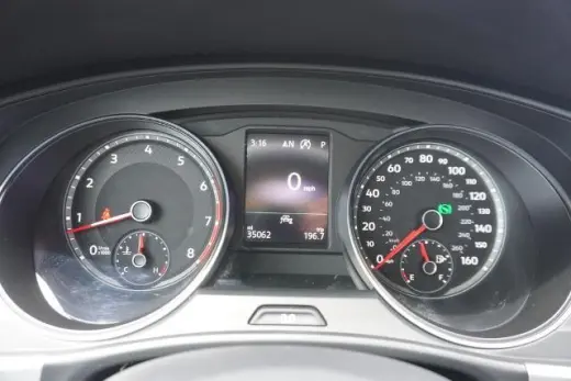 Volkswagen Atlas 2021 V6 SE 4dr SUV w/Technology (midyear release)