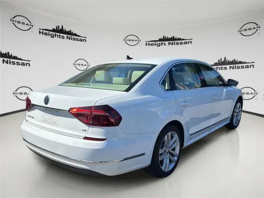 Volkswagen Passat 2018 2.0T SEL Premium 4dr Sedan