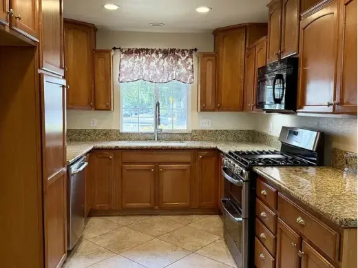 Ready to go 2 bedroom 1 bath h
