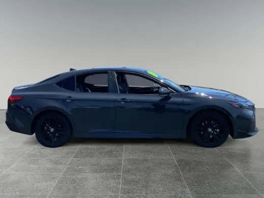 Toyota Camry 2025