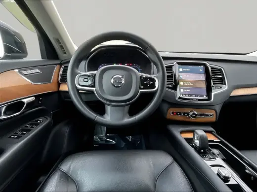 Volvo XC90 2023 AWD B6 Plus Bright Theme 7-Passenger 4dr SUV