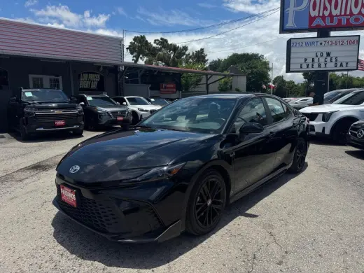 2025 Toyota Camry Hybrid XLE