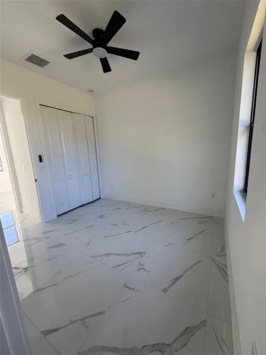Propiedad en alquiler con 1 dormitorio y 1 baño en Lehigh Acres