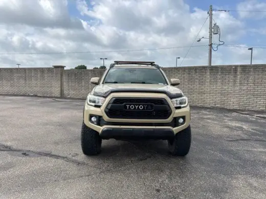 Toyota Tacoma 2018 4x4 TRD Pro 4dr Double Cab 5.0 ft SB 6M