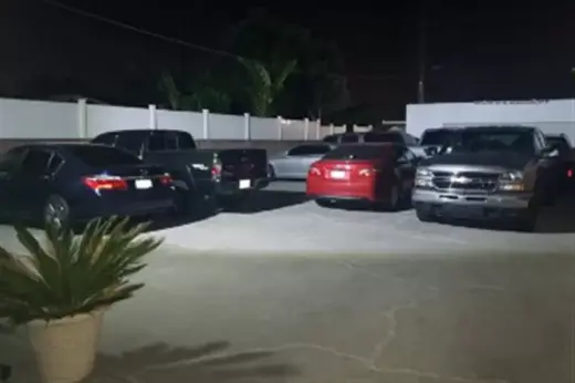 LEGALIZAMOS CAMIONETAS Y AUTOS