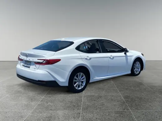 Toyota Camry 2025