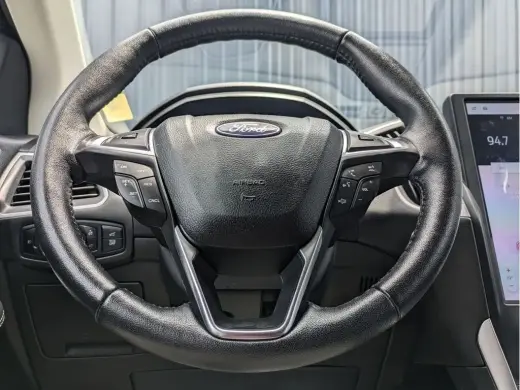 Ford Edge 2023 AWD SEL 4dr Crossover