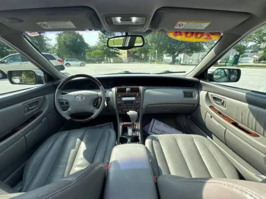 2004 Toyota Avalon XL