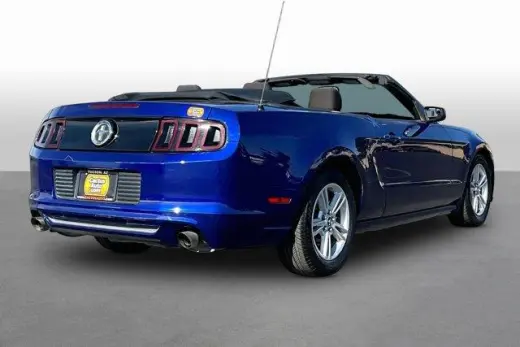 Ford Mustang 2013 V6 2dr Convertible