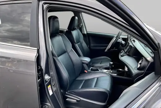 Toyota RAV4 2017 Platinum 4dr SUV