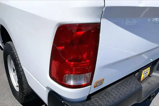 Ram 1500 2017 4x2 Tradesman 2dr Regular Cab 8 ft. LB Pickup