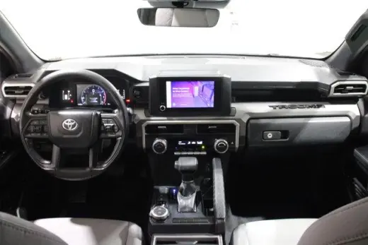 Toyota Tacoma 2024 4x4 SR5 4dr Double Cab 5.0 ft SB