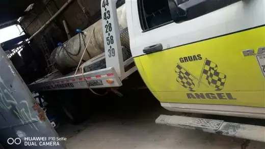 GRÚAS ANGEL SANTOYO