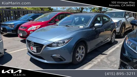 2016  Mazda3 i Sport