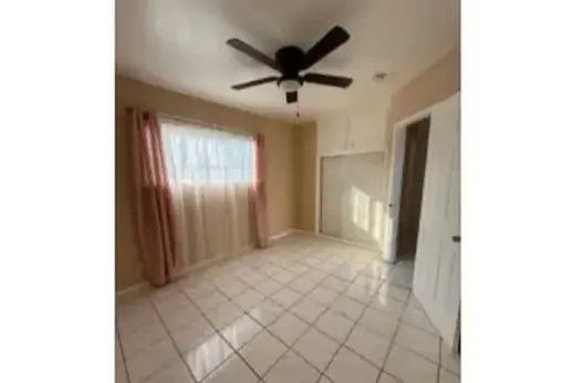 COMPTON CASITA DE 1 RECÁMARA