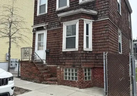 HOUSE FOR RENT IN BOSTON MASS