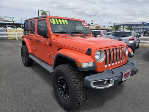 2020 Jeep Wrangler Unlimited Sahara Altitude