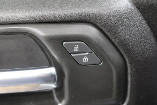 Chevrolet Silverado 1500 2024 4x2 Custom 4dr Crew Cab 5.8 ft. SB