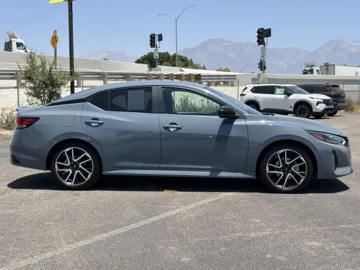 Nissan Sentra 2025 SR 4dr Sedan