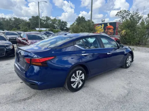 2020 Nissan Altima