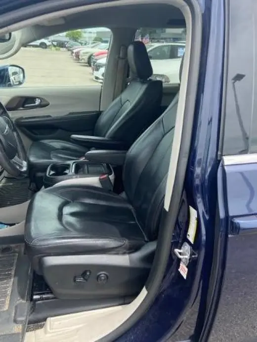 Chrysler Pacifica 2019 Touring L 35th Anniversary 4dr Mini-Van