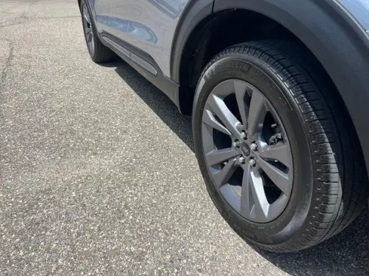Ford Explorer 2023 AWD XLT 4dr SUV