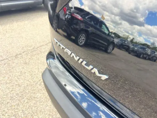 Ford Edge 2023 AWD Titanium 4dr Crossover