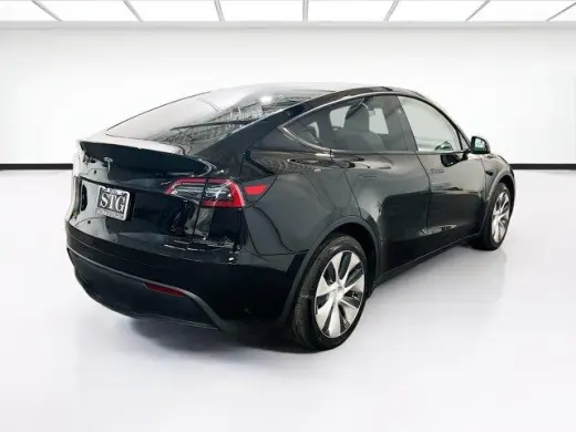 Tesla Model Y 2023 4dr Crossover