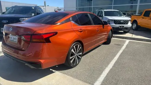 Nissan Altima 2019 2.5 SR 4dr Sedan