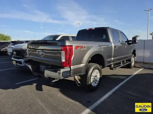 Ford F-250 Super Duty 2019 4x4 King Ranch 4dr Crew Cab 6.8 ft. SB Pickup