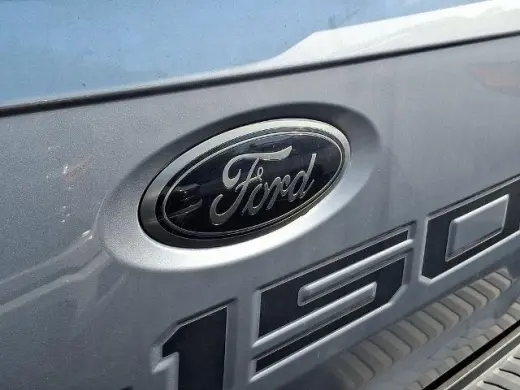 Ford F-150 2022 4x4 XL 4dr SuperCrew 5.5 ft. SB