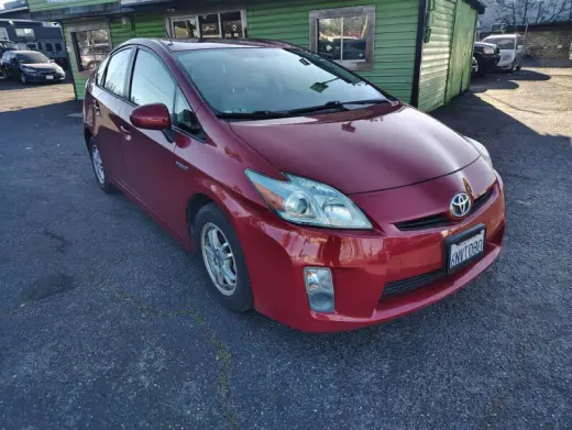 2010 Toyota Prius III