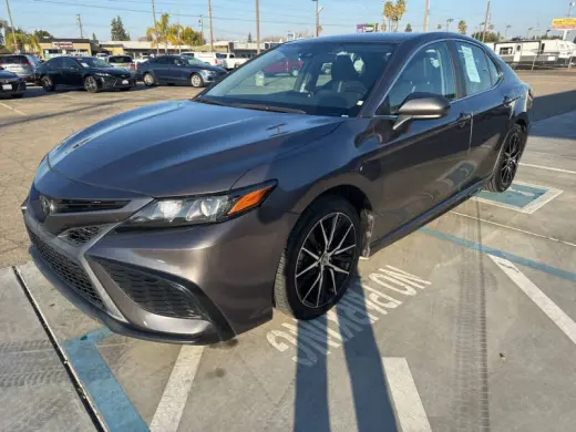 2021 Toyota Camry SE