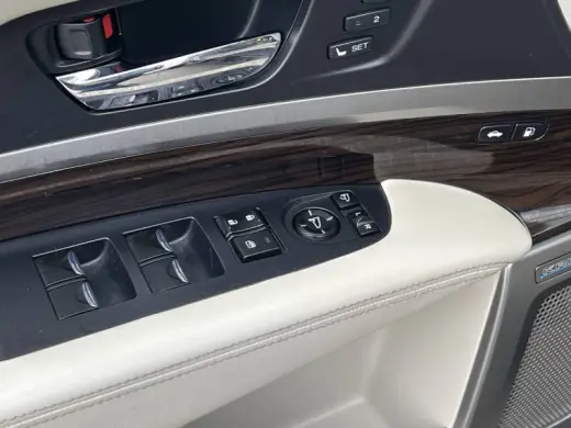 2016 Acura RLX w/Advance