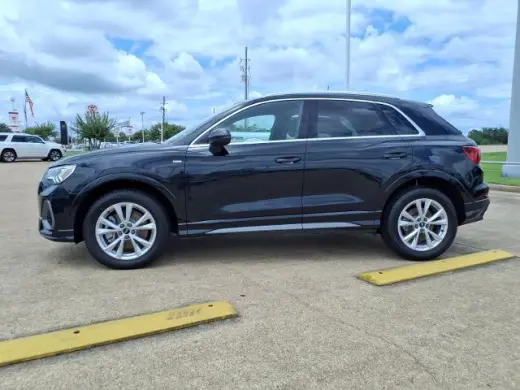 Audi Q3 2024 AWD quattro S line Premium 45 TFSI 4dr SUV