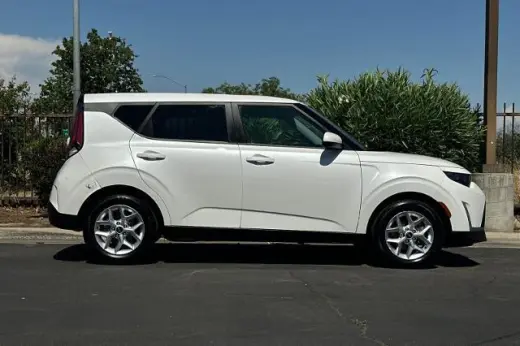 Kia Soul 2023 S 4dr Crossover
