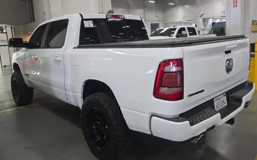 Ram 1500 2019 4x2 Big Horn 4dr Crew Cab 5.6 ft. SB Pickup