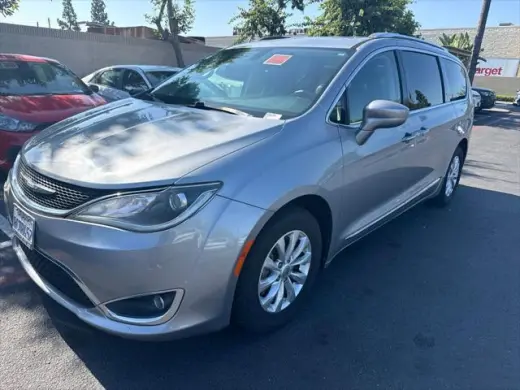Chrysler Pacifica 2018 Touring L 4dr Mini-Van