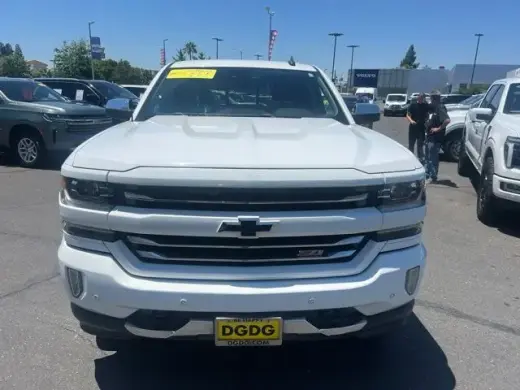 Chevrolet Silverado 1500 2017 4x4 LTZ 4dr Crew Cab 5.8 ft. SB