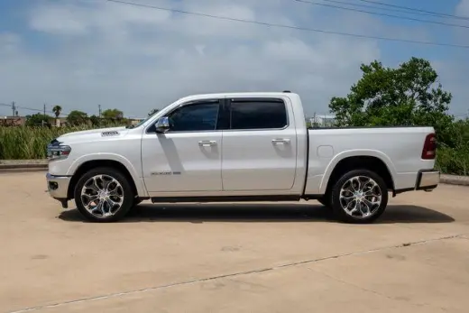 Ram 1500 2019 4x2 Laramie Longhorn 4dr Crew Cab 5.6 ft. SB Pickup
