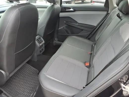 Volkswagen Taos 2023 SE 4dr SUV