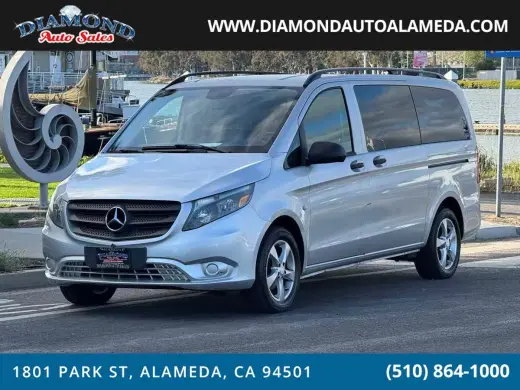 2016 Mercedes-Benz Metris Passenger Van