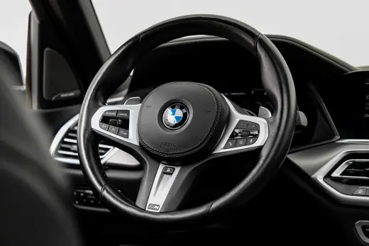 2021 BMW X5 M50i