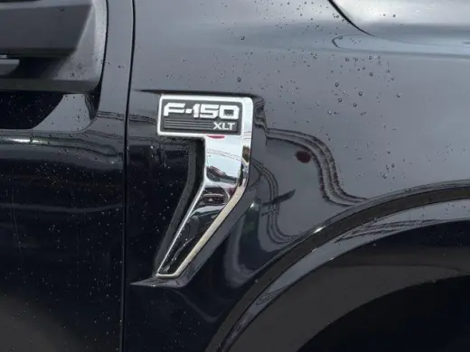 Ford F-150 2022 4x4 Lariat 4dr SuperCrew 5.5 ft. SB
