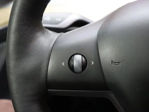 Tesla Model 3 2023 4dr Sedan
