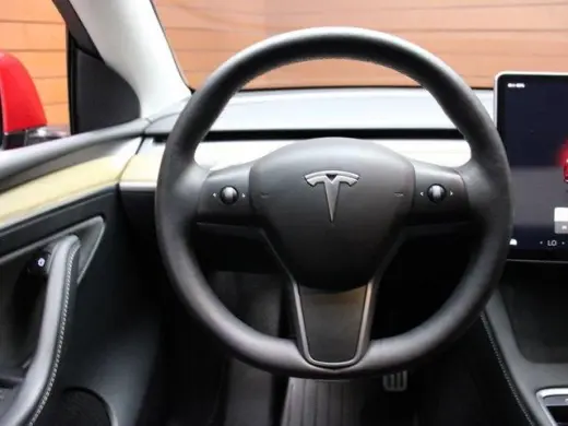 Tesla Model Y 2023 AWD Performance 4dr Crossover