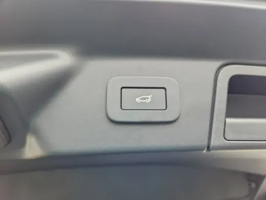 2026 Land Rover Range Rover Velar