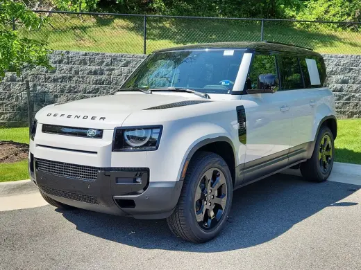 2026 Land Rover Defender 110