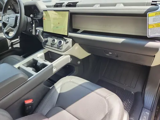 2026 Land Rover Defender 110